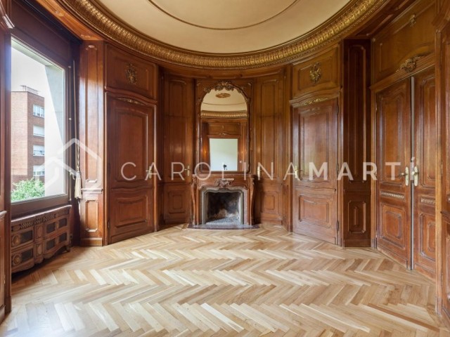Classic flat with fireplace for rent in Sant Gervasi, Barcelona