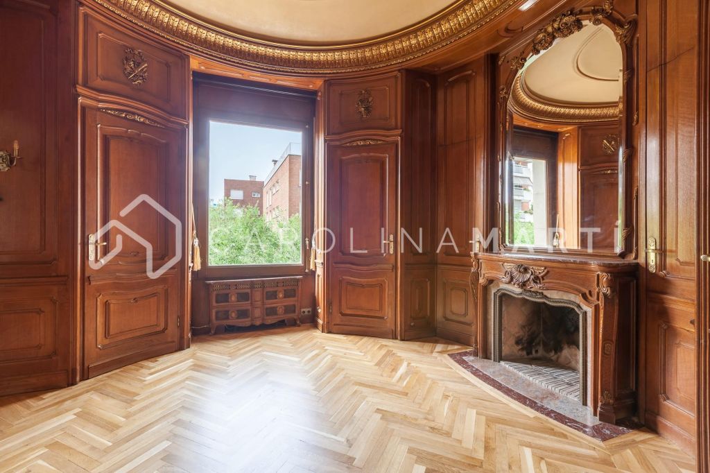 Classic apartment with fireplace for rent, in Galvany, Barcelona