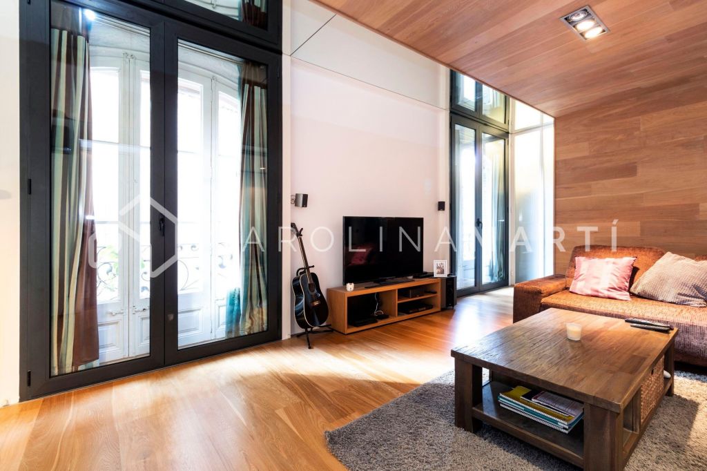 Renovated apartment for rent in the Gothic Quarter of Barcelona