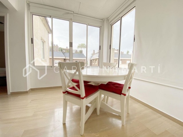 Penthouse with balcony for rent in les Tres Torres, Sant Gervasi